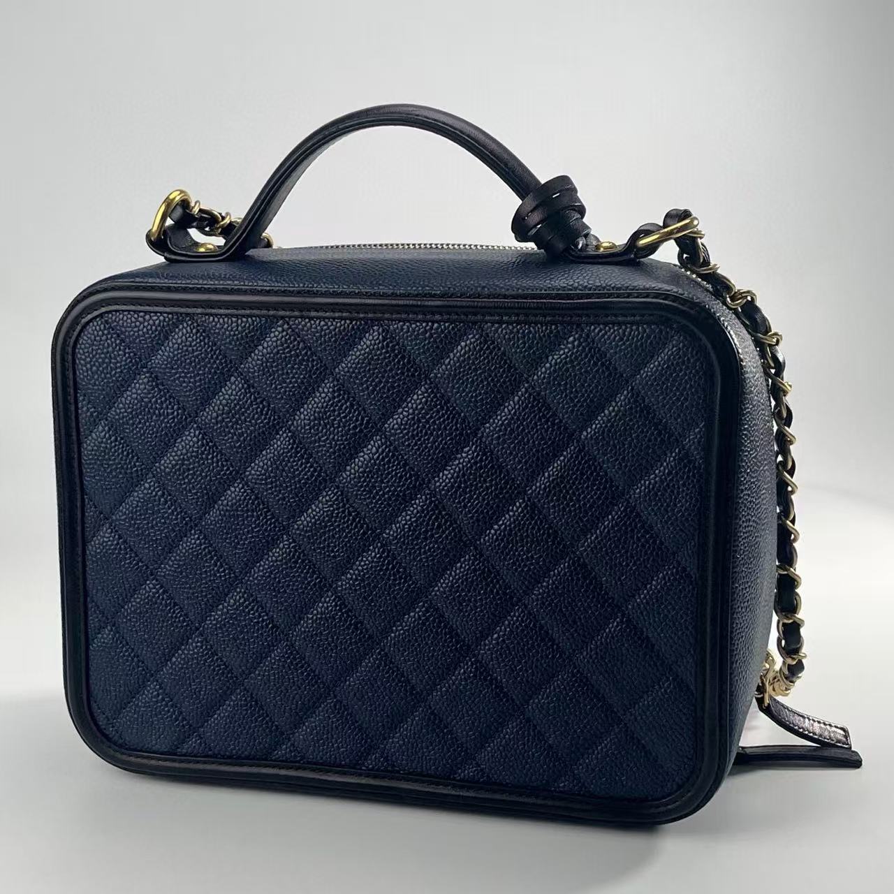 Chanel CC Matelasse Filigree Caviar Skin 2Way Handbag Shoulerbag navy x black [Used]