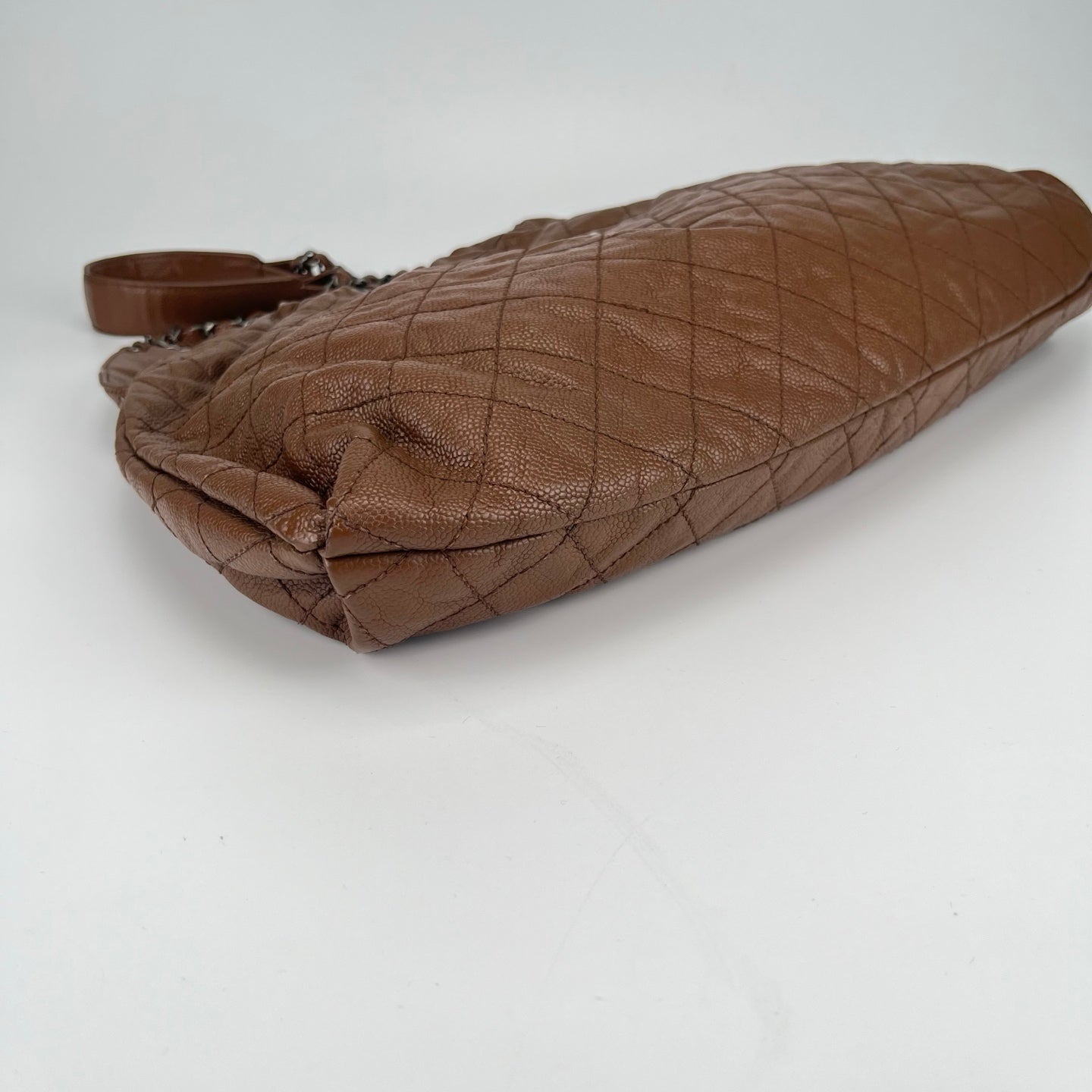Chanel Brown Caviar Leather Chain Shoulder Bag [Used]