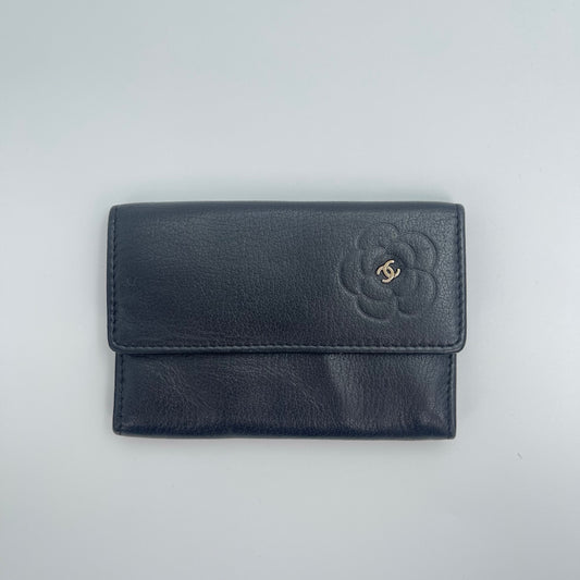 Chanel Black Camellia Embossed Card Holder [Used]