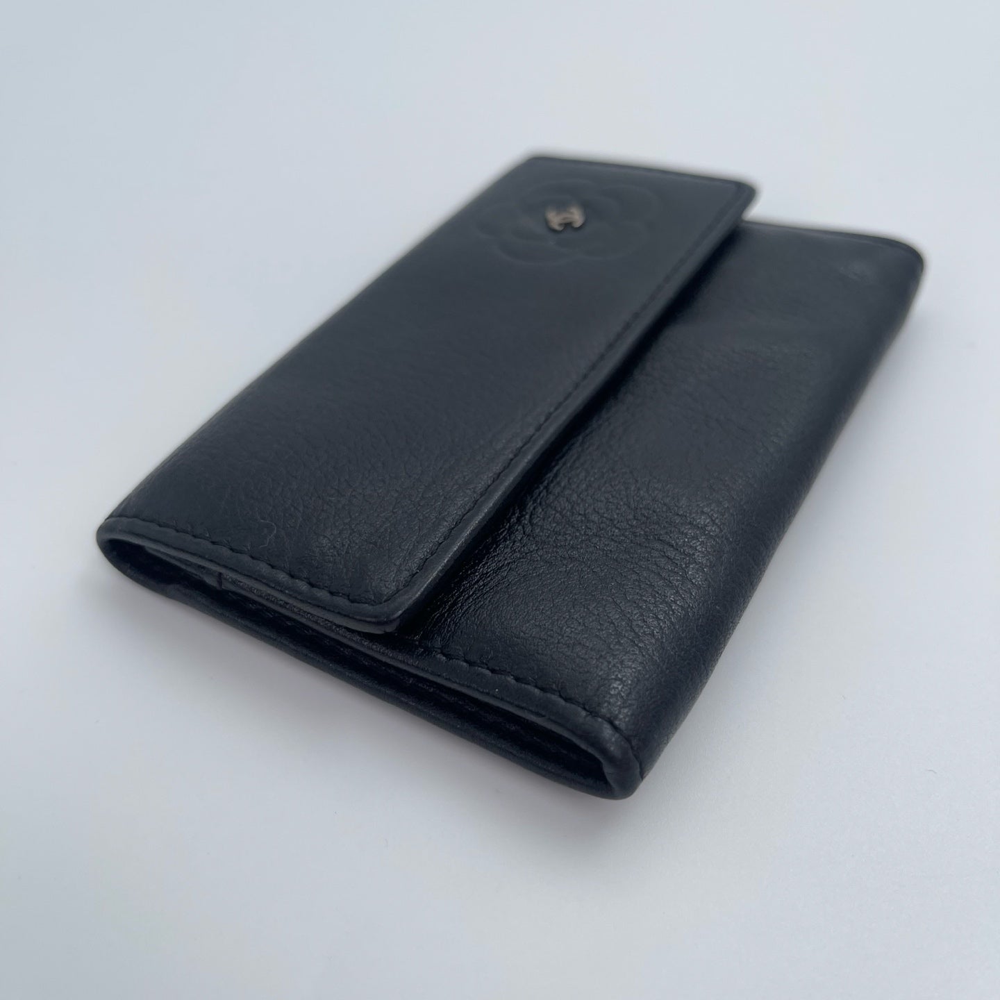 Chanel Black Camellia Embossed Card Holder [Used]