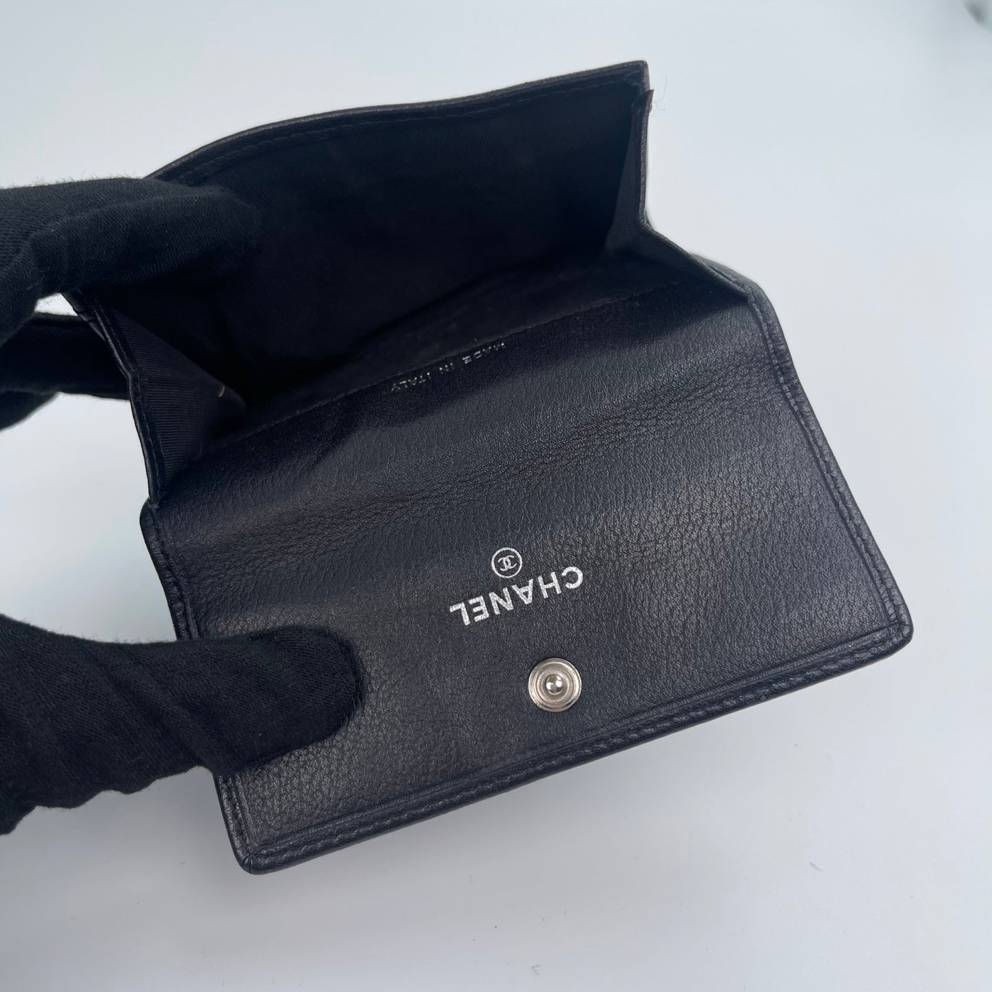 Chanel Black Camellia Embossed Card Holder [Used]