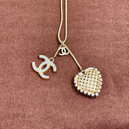 Chanel Heart CC Chain Bracelet Gold Rhinestone 01P[Used]
