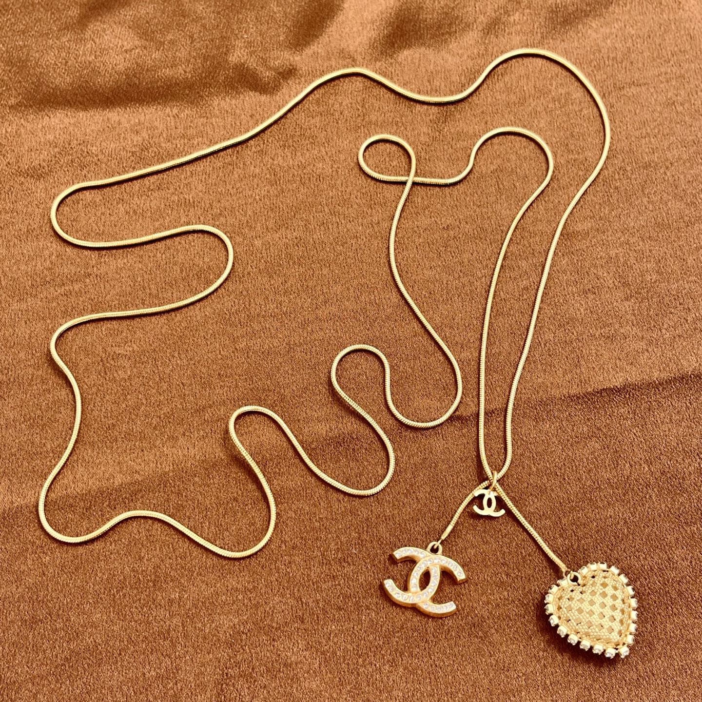 Chanel Heart CC Chain Bracelet Gold Rhinestone 01P[Used]