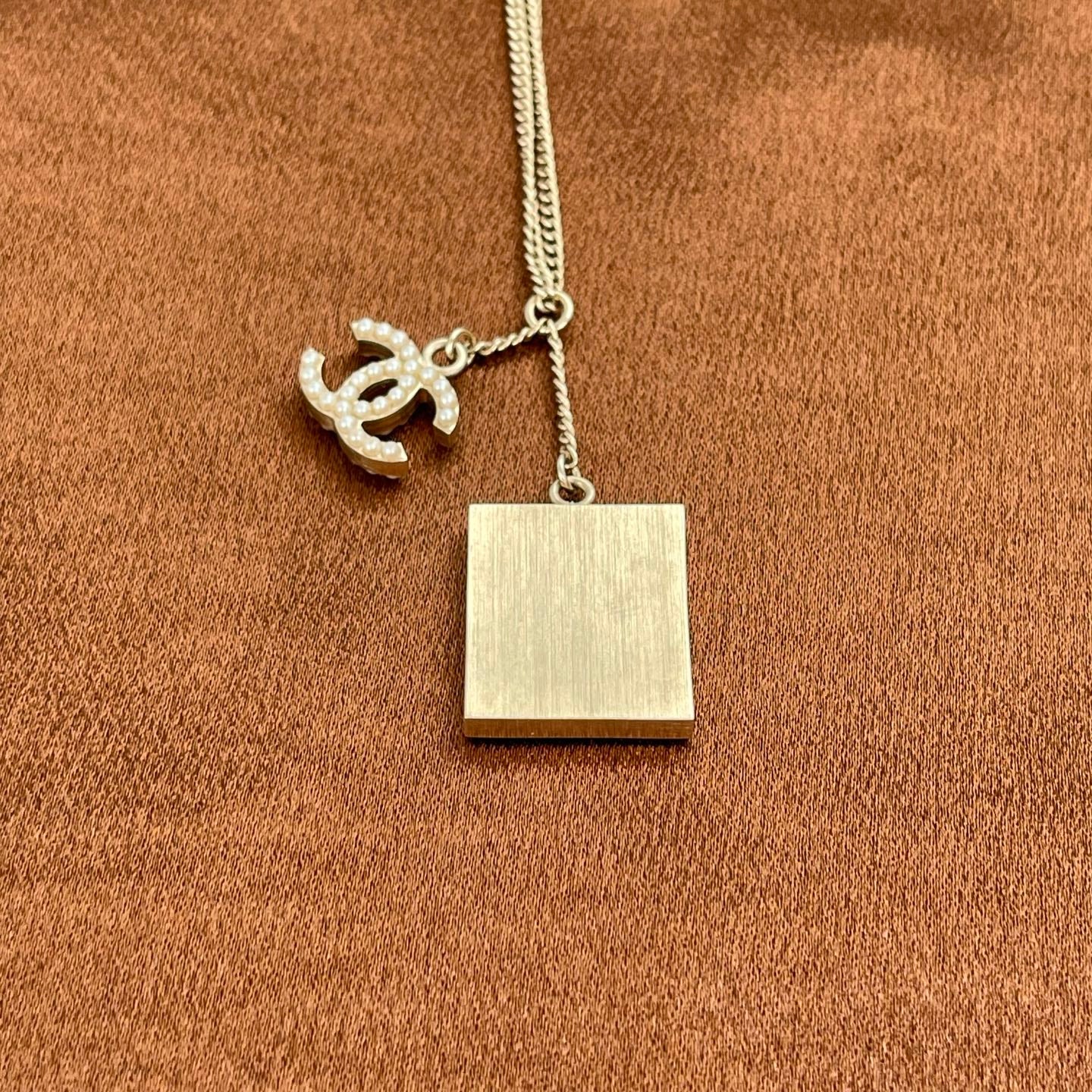 Chanel Mademoiselle Frame Pendant Necklace – 07C[Used]