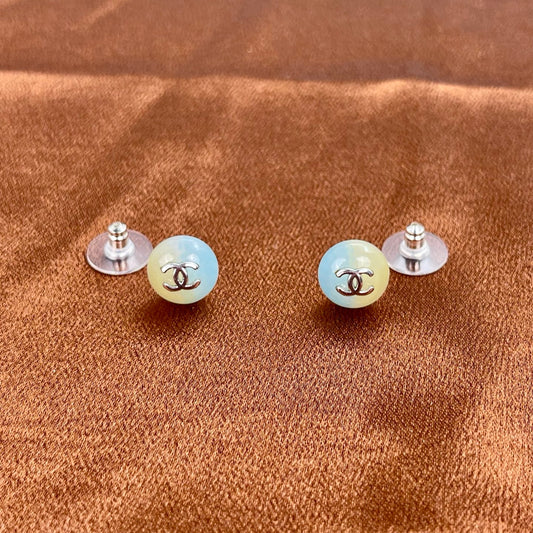 Chanel COCO Mark Earrings – Green Plastic[Used]