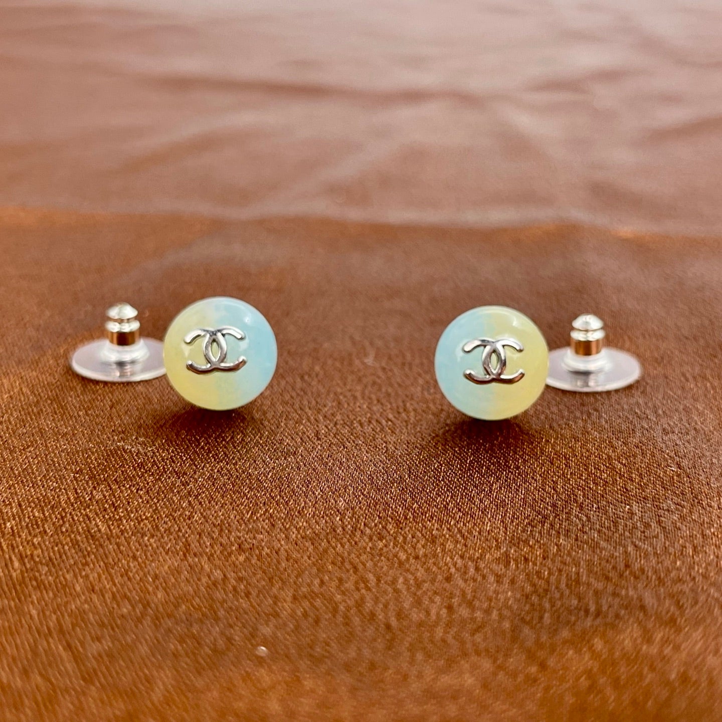 Chanel COCO Mark Earrings – Green Plastic[Used]