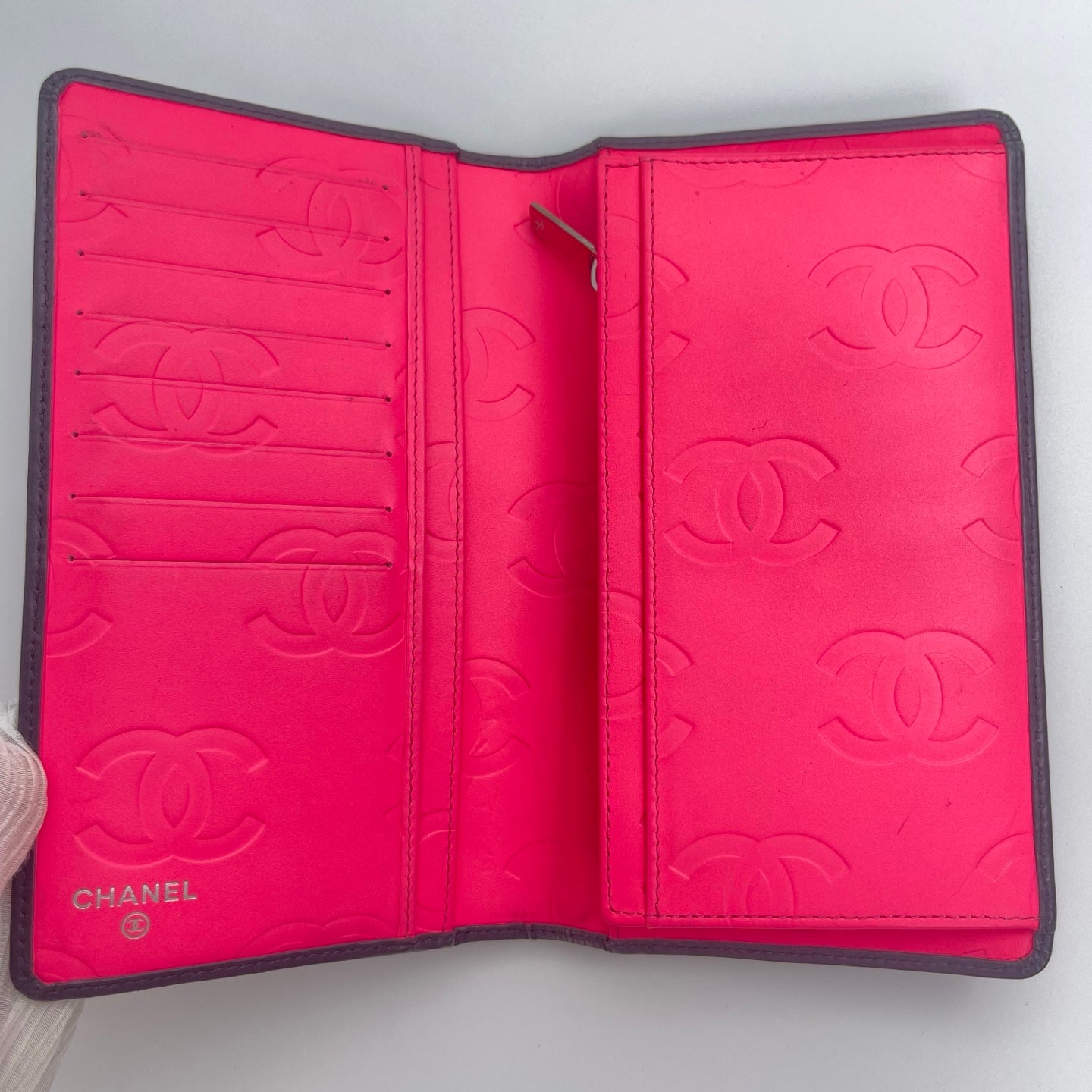 Chanel Cambon Ligne Bi-Fold Long Wallet – Black / Neon Pink[Used]