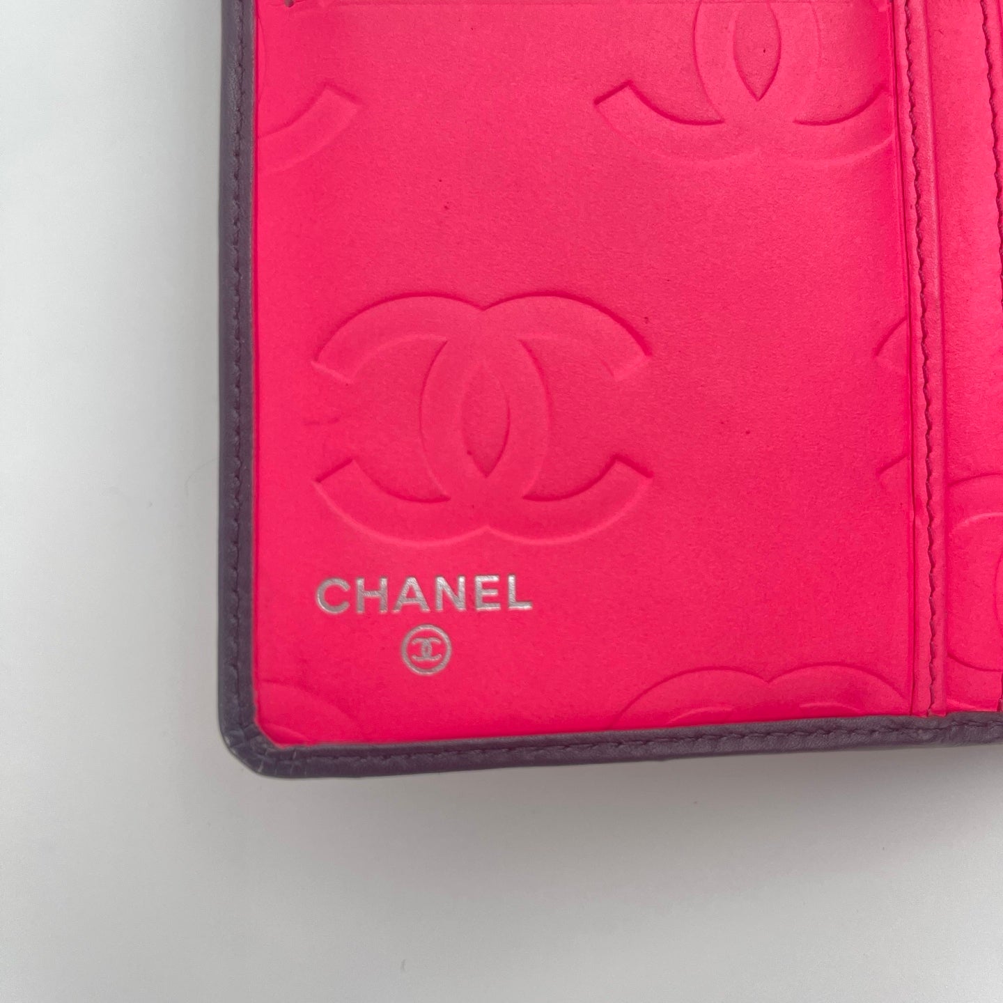Chanel Cambon Ligne Bi-Fold Long Wallet – Black / Neon Pink[Used]