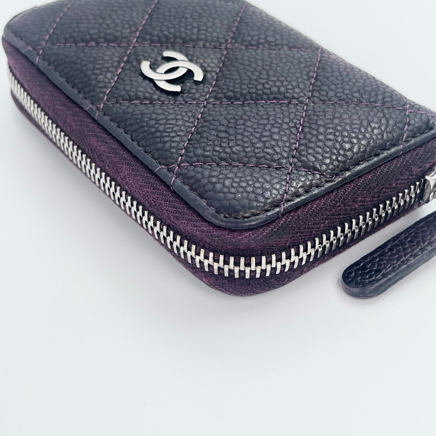 Chanel Distressed Calfskin Zipped Coin & Card Holder – Dark Purple / Silver-tone [Used]