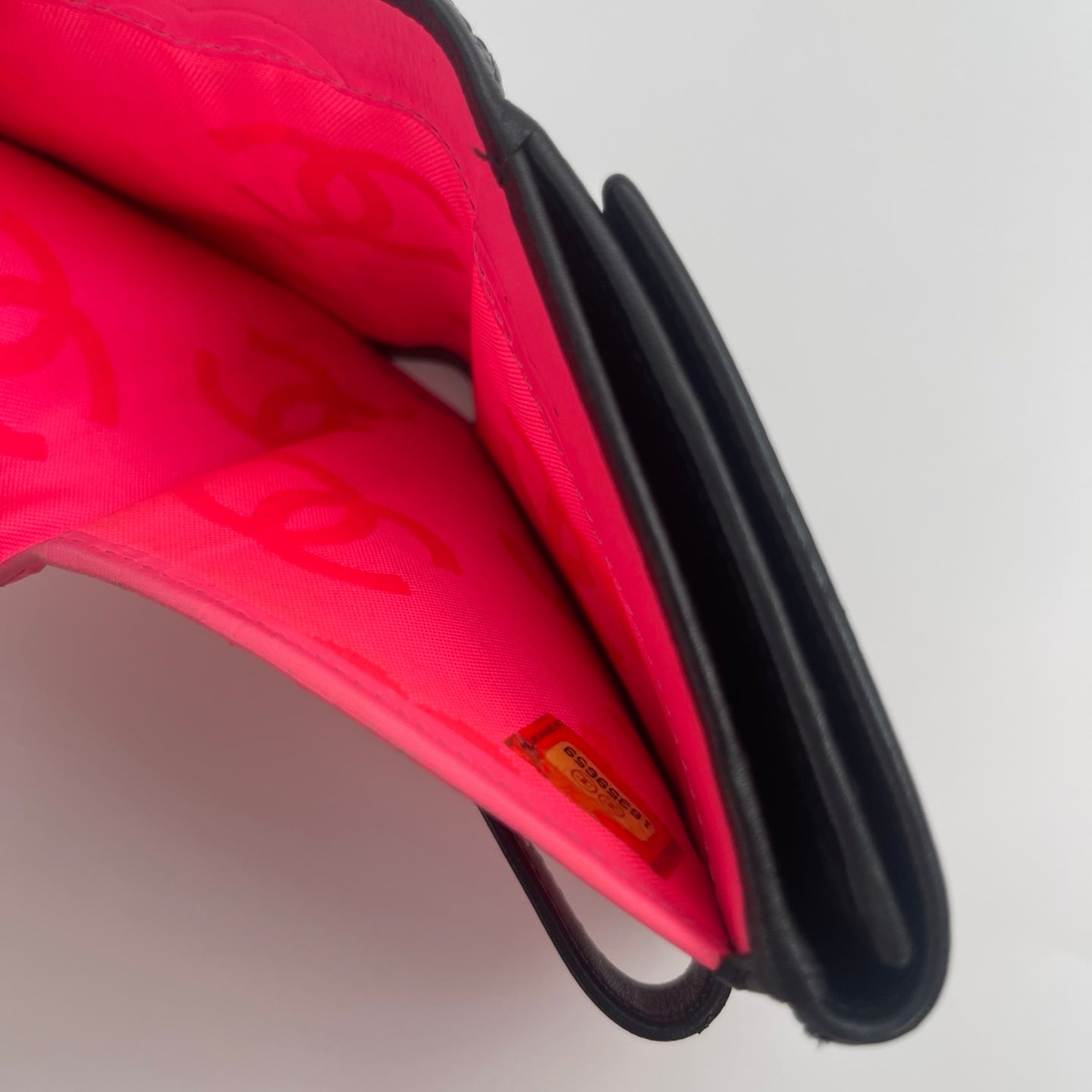 Chanel Cambon Ligne Compact Bi-Fold Wallet – Black / Neon Pink [Used]