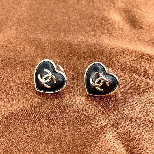 Chanel Classic CC Heart Stud Earrings – Lambskin Leather / Gold-tone [Used]