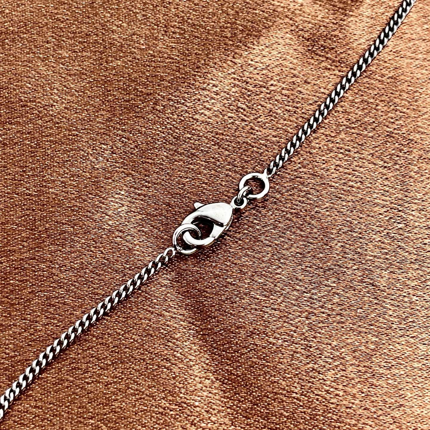 Chanel Heart Pendant Necklace with Pearl & Enamel – Gunmetal Gray [Used]