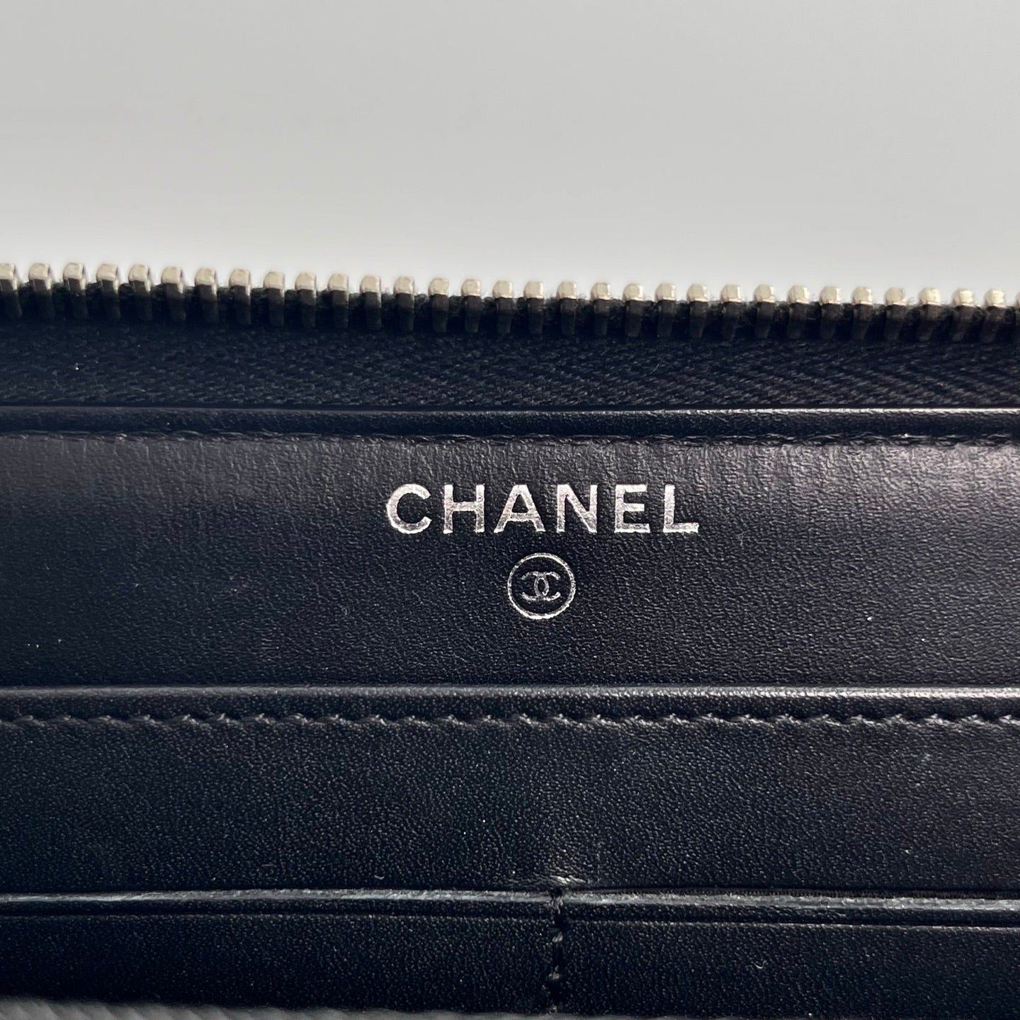 Chanel Caviar Long Wallet with Glitter CC Cut-Out & Quilted Design – Black/Silver [Used]