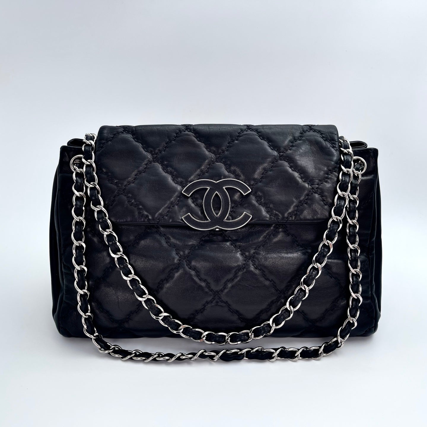 Chanel Caviar Leather Out-Seam Enamel Buckle Shoulder Tote – Black [Used]