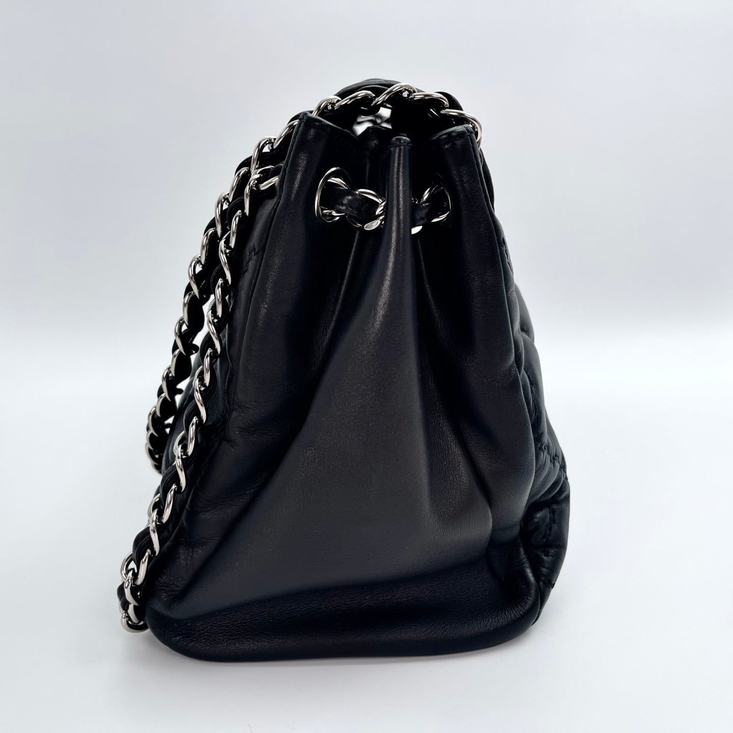 Chanel Caviar Leather Out-Seam Enamel Buckle Shoulder Tote – Black [Used]