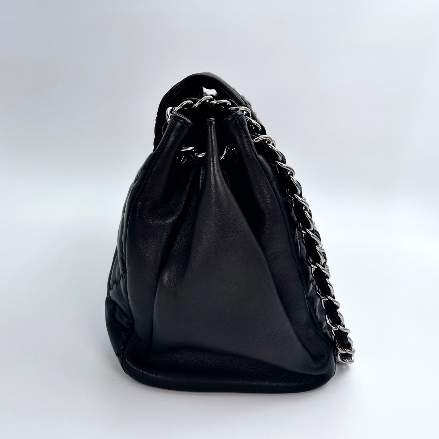 Chanel Caviar Leather Out-Seam Enamel Buckle Shoulder Tote – Black [Used]