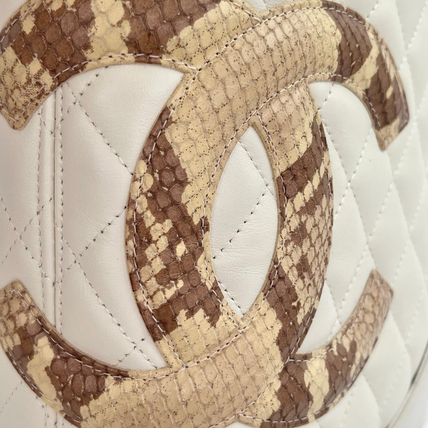 Chanel Pearl White Calfskin Python Trim Cambon Ligne Tote Bag – Pearl White [Used]