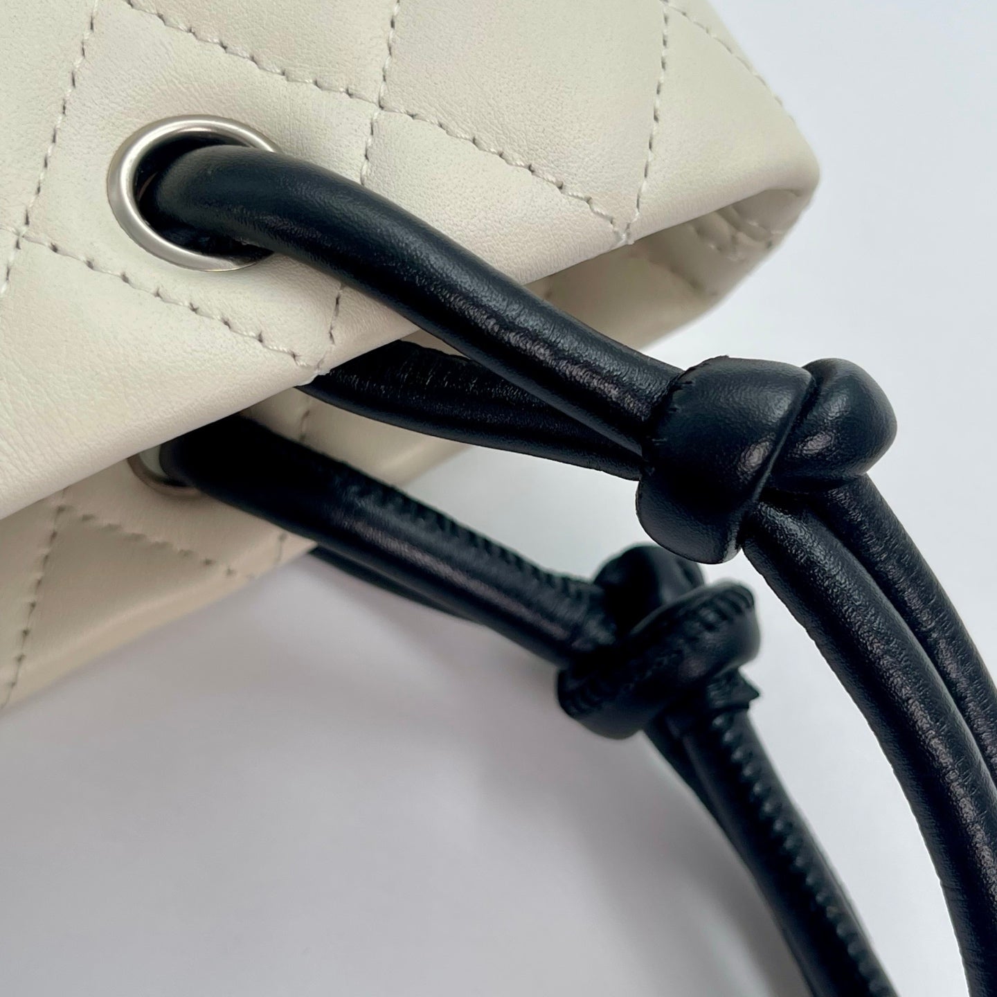 Chanel Pearl White Calfskin Python Trim Cambon Ligne Tote Bag – Pearl White [Used]