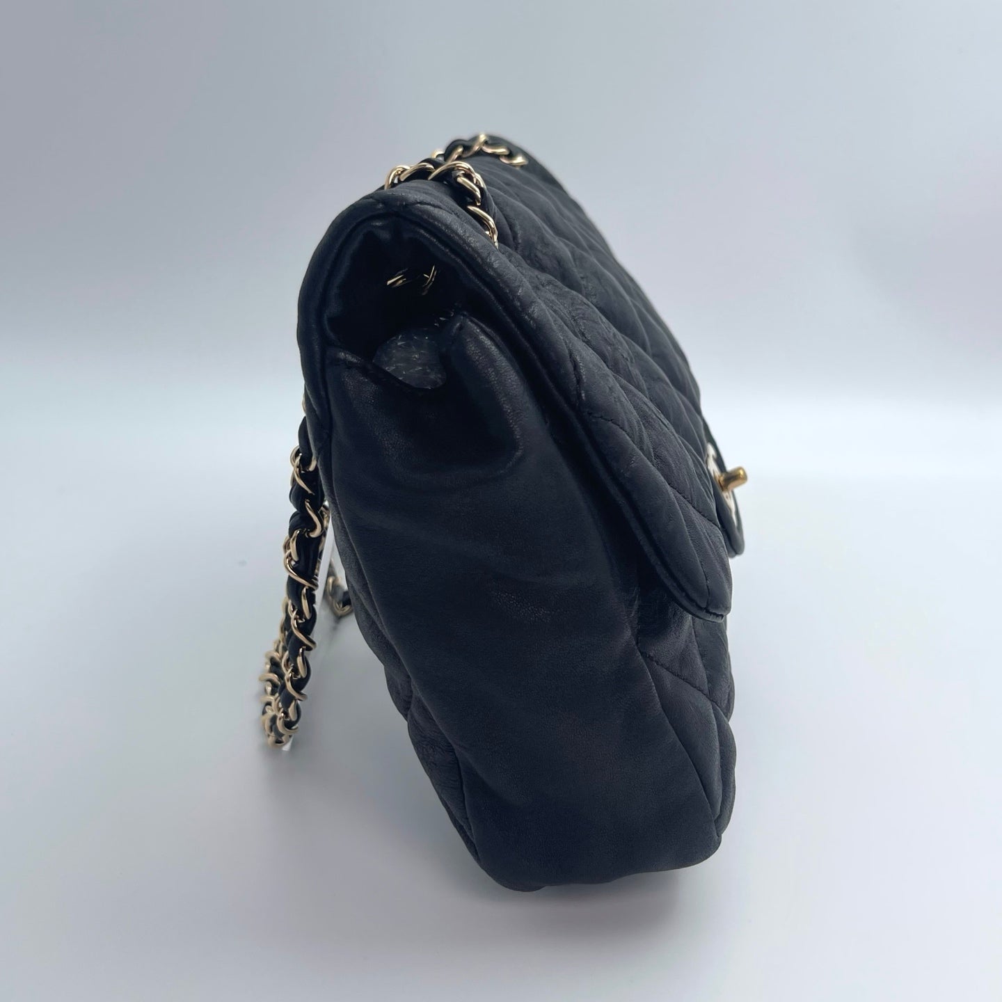 Chanel Black and Gold Lambskin Puffy Classic Flap Shoulder Bag – Black/Gold [Used]