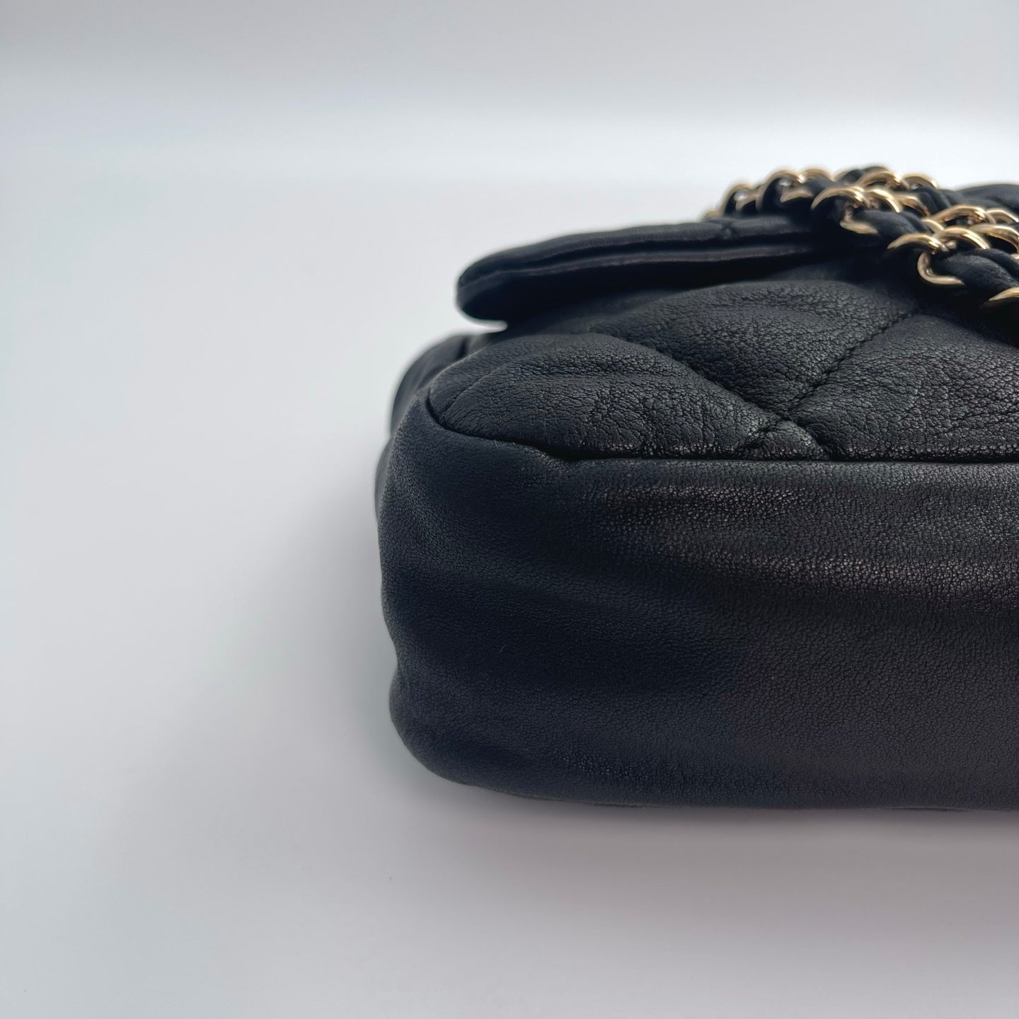 Chanel Black and Gold Lambskin Puffy Classic Flap Shoulder Bag – Black/Gold [Used]