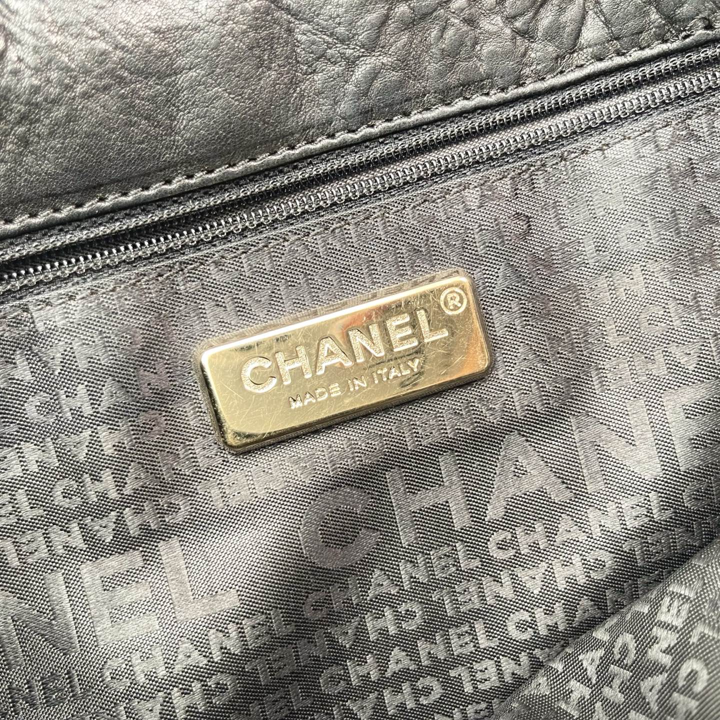 Chanel Black and Gold Lambskin Puffy Classic Flap Shoulder Bag – Black/Gold [Used]
