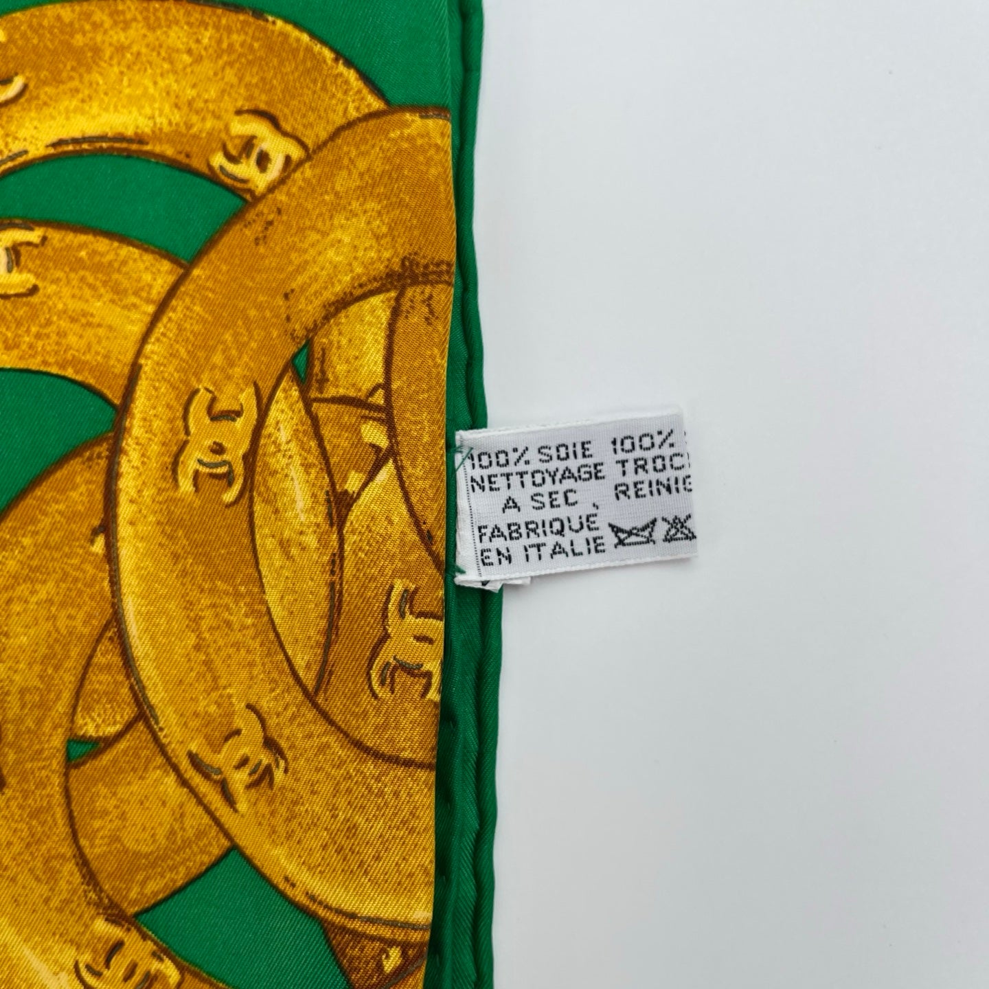 Chanel Green Silk Scarf with Gold CC Motif 95×95 – Green/Gold [Used]
