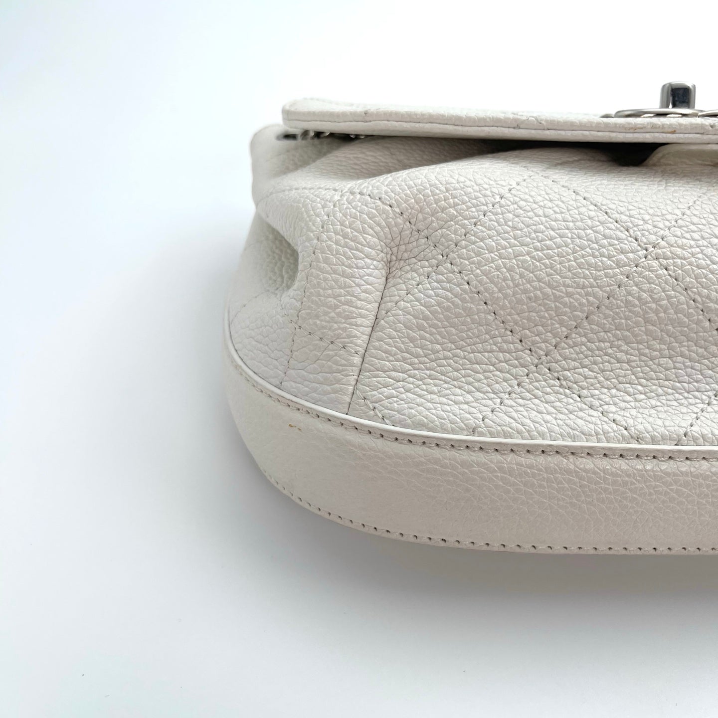 Chanel Flap Messenger Bag Milk White Caviar Leather Silver Hardware Medium[used]