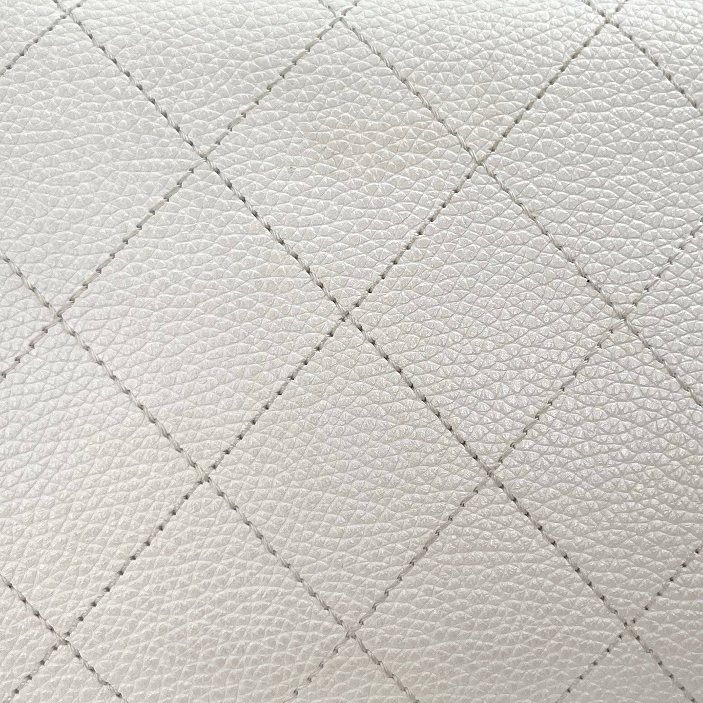 Chanel Flap Messenger Bag Milk White Caviar Leather Silver Hardware Medium[used]