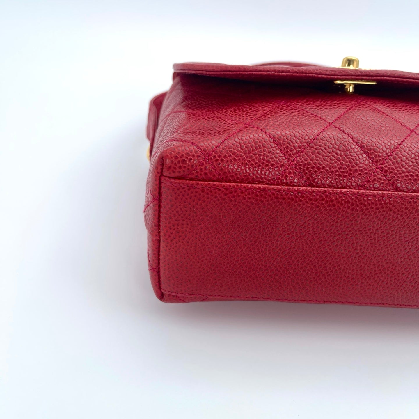 CHANEL Caviar Quilted Shoulder Bag Red [Used]