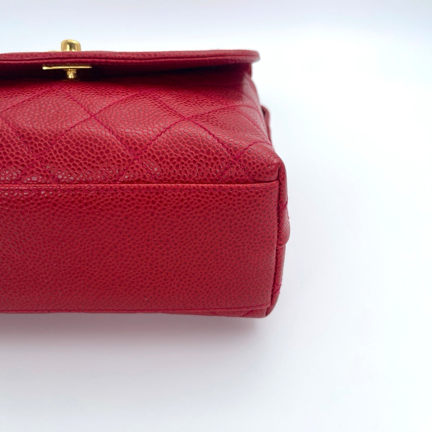 CHANEL Caviar Quilted Shoulder Bag Red [Used]