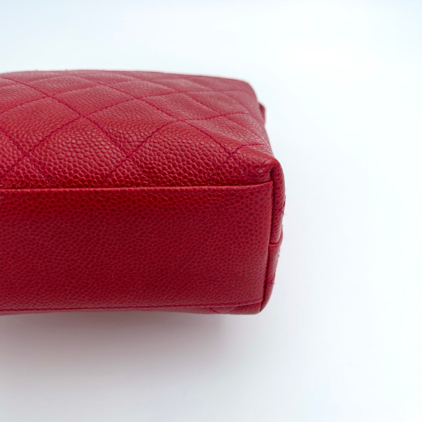 CHANEL Caviar Quilted Shoulder Bag Red [Used]