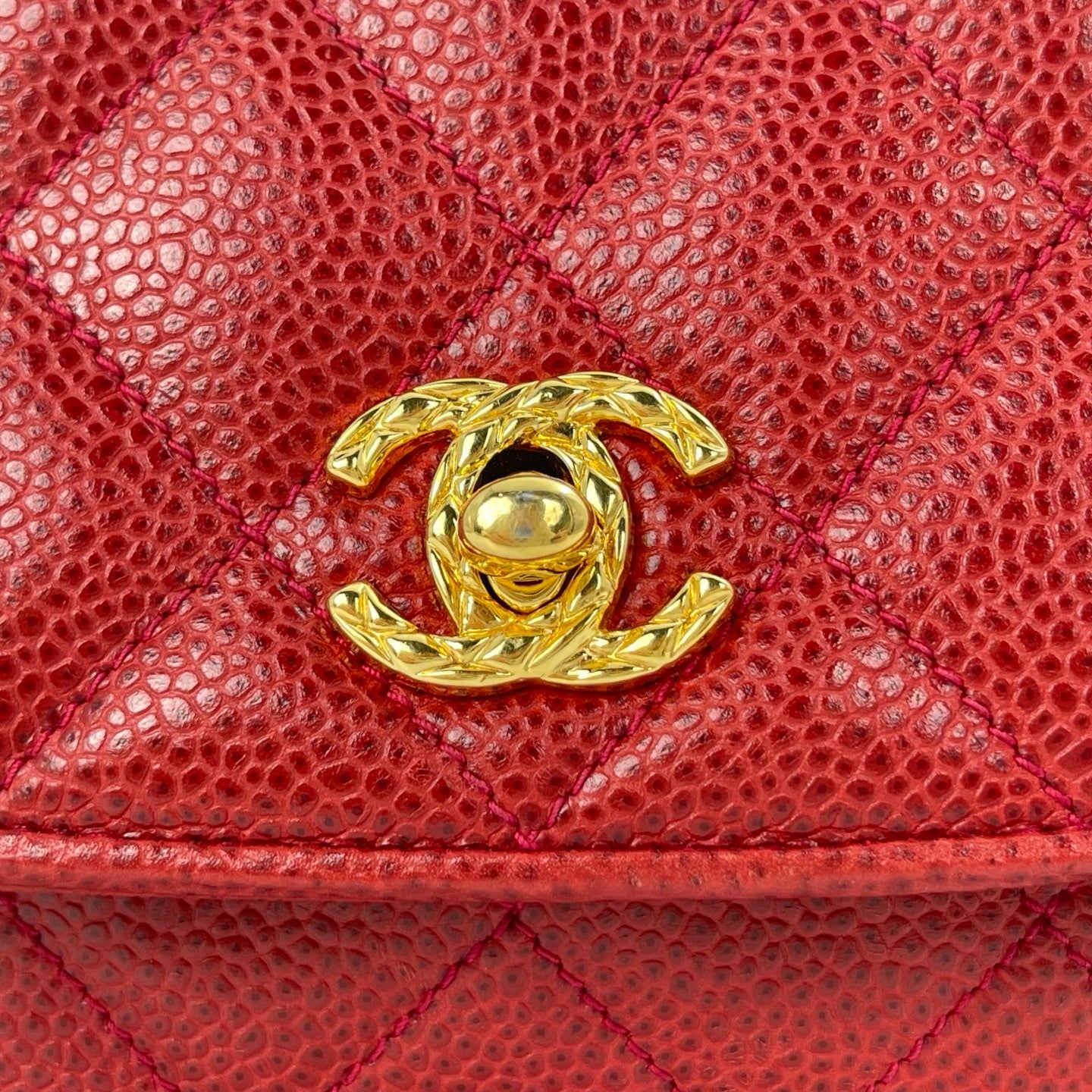 CHANEL Caviar Quilted Shoulder Bag Red [Used]