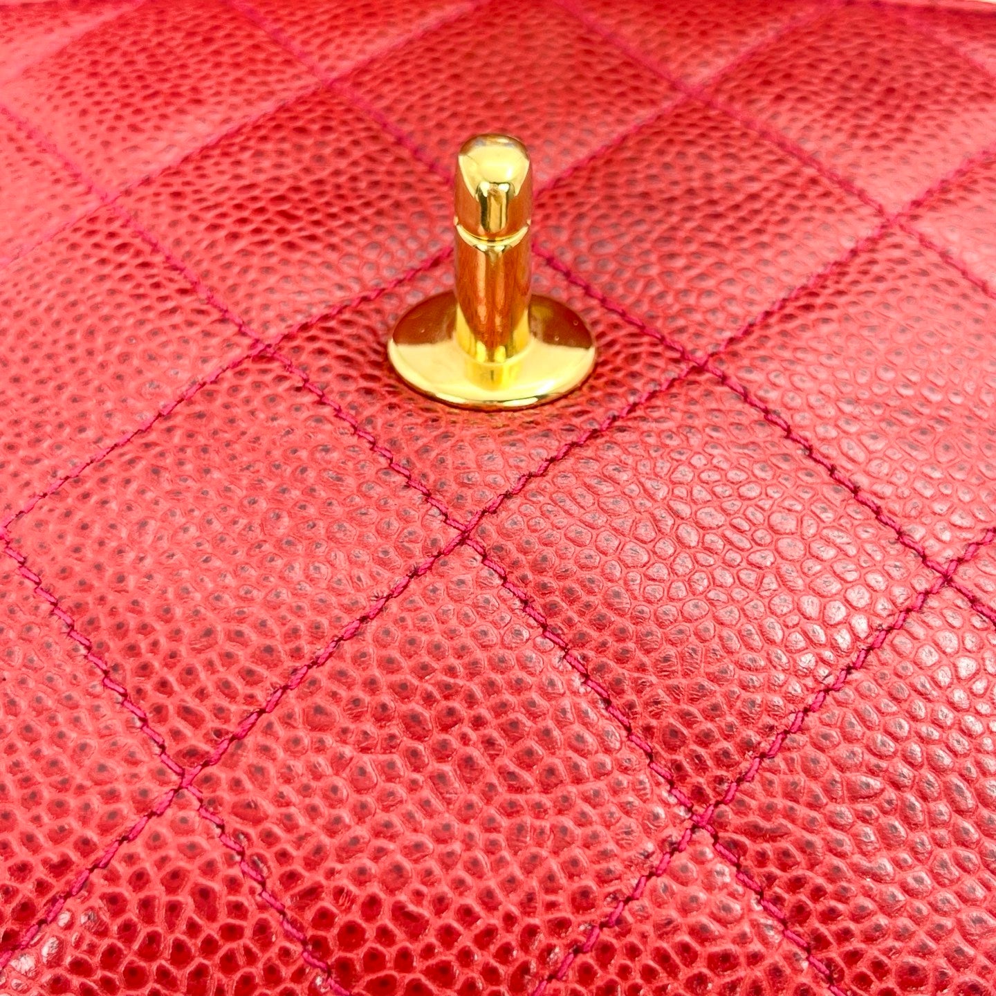 CHANEL Caviar Quilted Shoulder Bag Red [Used]