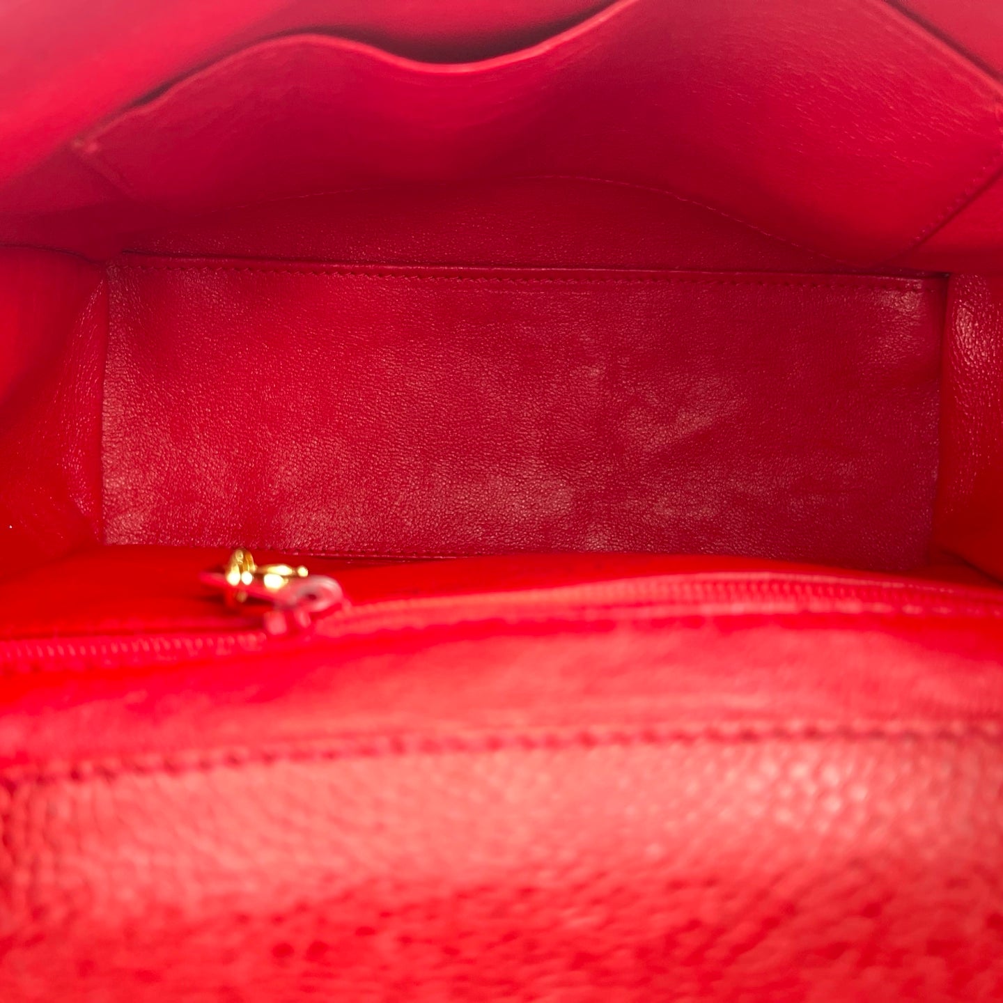 CHANEL Caviar Quilted Shoulder Bag Red [Used]