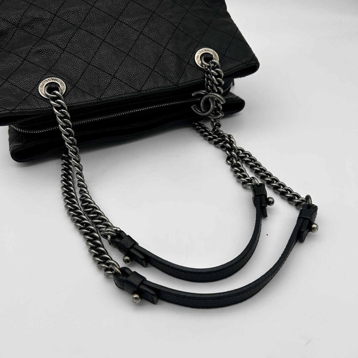 Chanel Black Calfskin Aged Silver Double Chain Shoulder Tote Bag [Used]