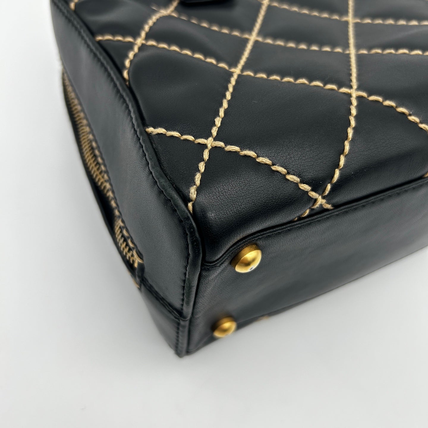 Chanel Black Lambskin Bowling Top Handle Bag Small [Used]