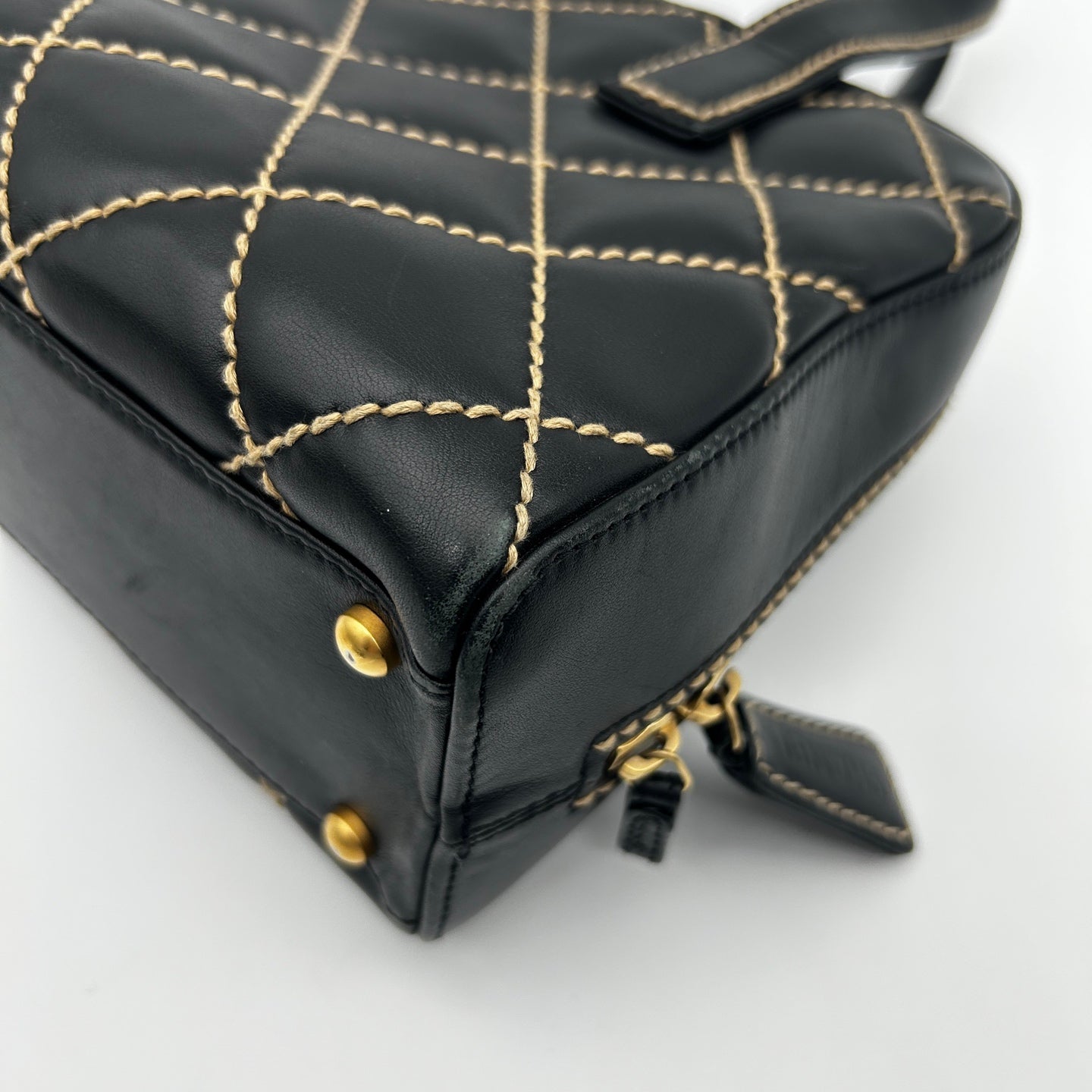 Chanel Black Lambskin Bowling Top Handle Bag Small [Used]