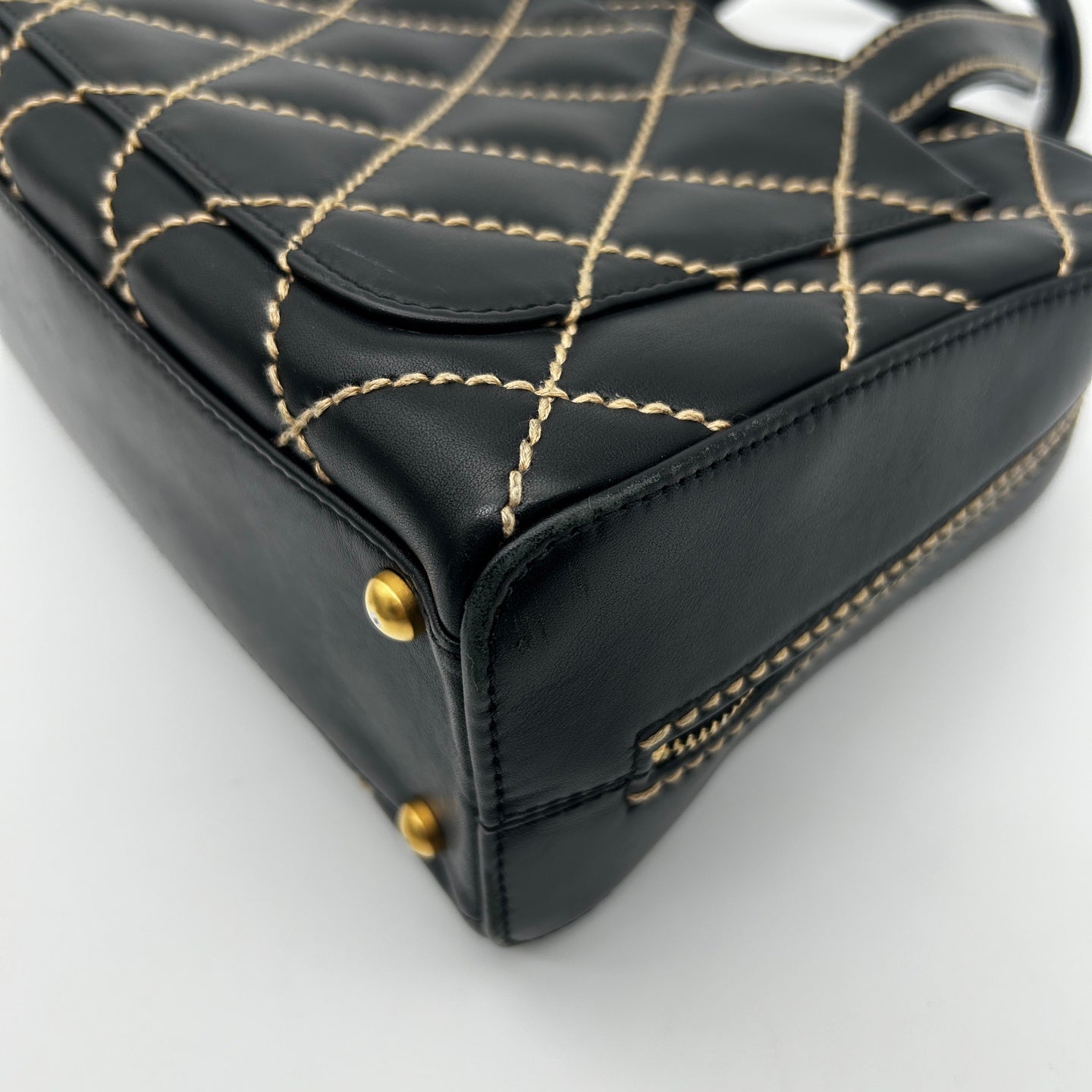 Chanel Black Lambskin Bowling Top Handle Bag Small [Used]