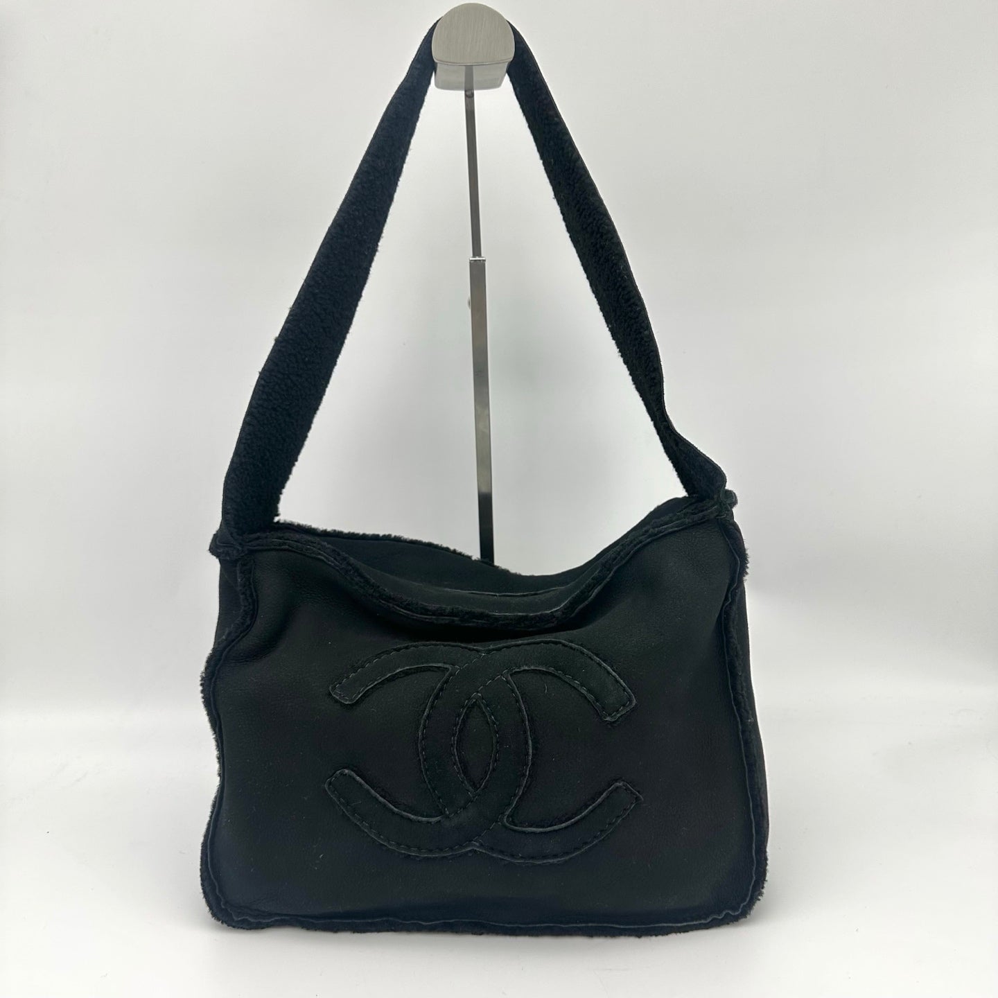 Chanel Black Shearling Logo Stitch Shoulder Bag [Used]