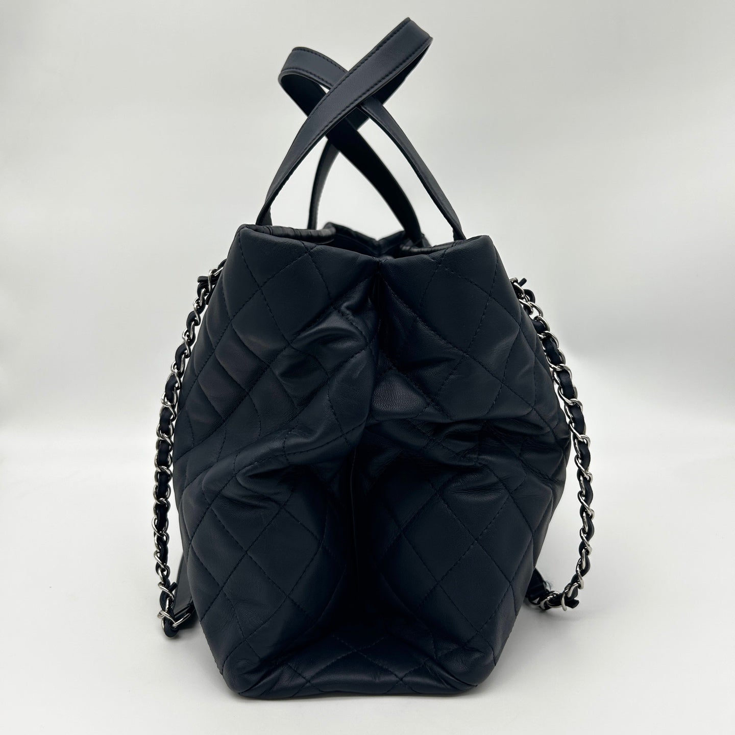 Chanel 2017 Cruise Cuba Collection Navy Blue Quilted Chain Travel Tote [Used]