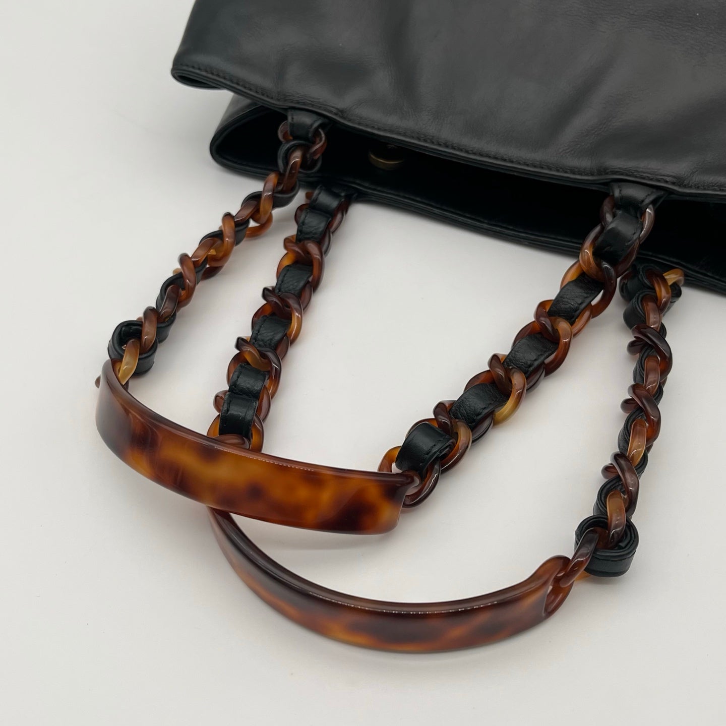 Chanel Black Lambskin Outline Logo Tortoiseshell Handle Tote Bag [Used]