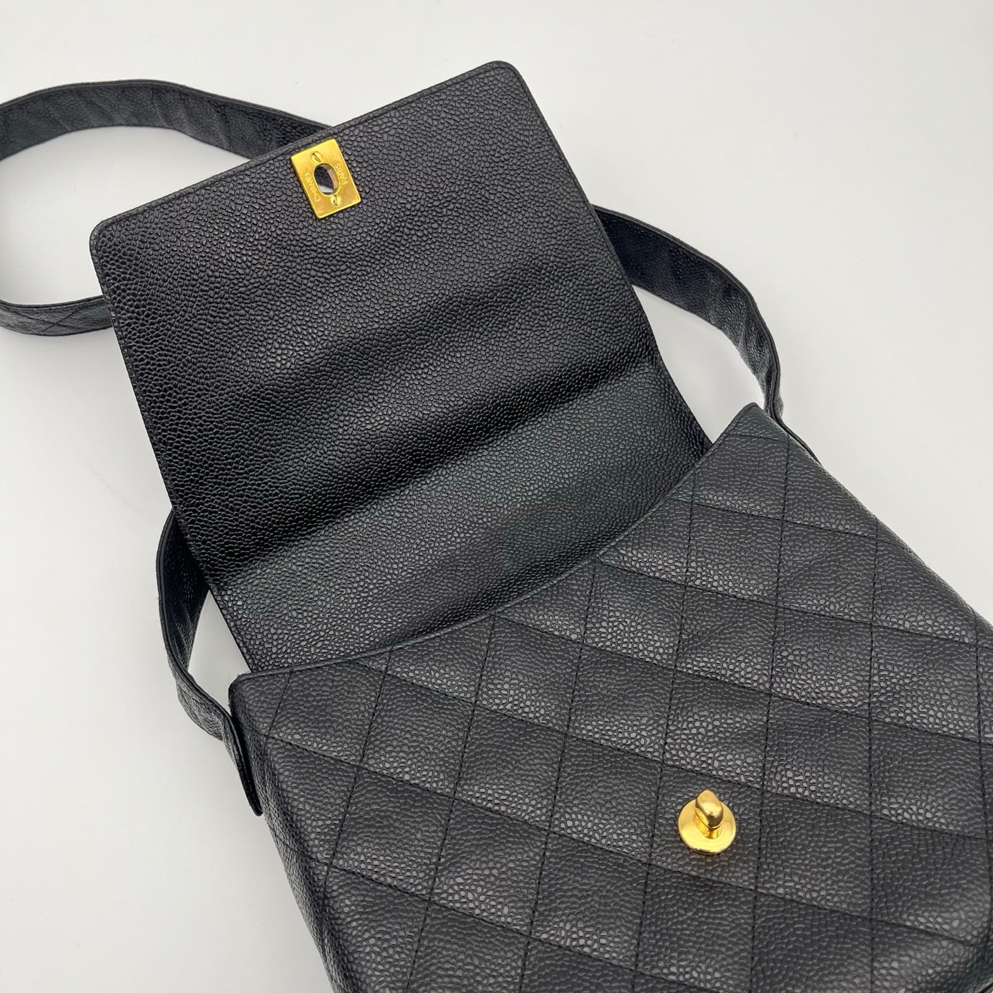 Chanel Black Caviar Leather Square Flap Shoulder Bag [Used]
