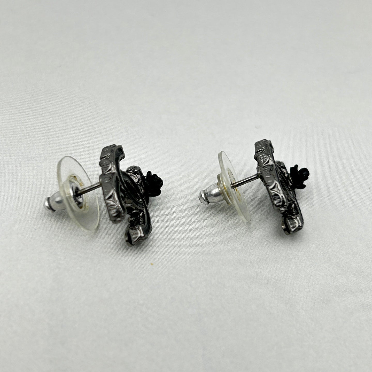 Chanel 12A Black Camellia Coco Mark Stud Earrings [Used]