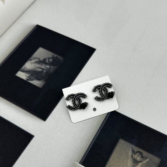 Chanel 12A Black Camellia Coco Mark Stud Earrings [Used]