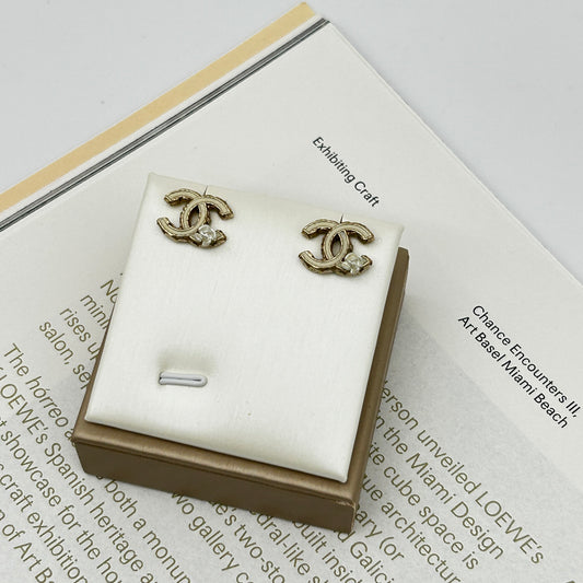 Chanel 12A White Camellia Coco Mark Stud Earrings [Used]