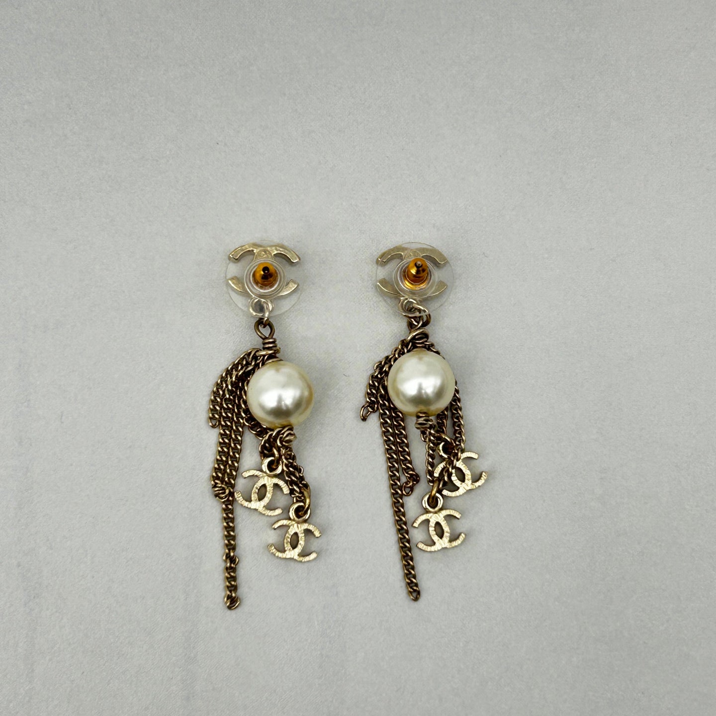 Chanel 09 Pearl Tassel Coco Mark Drop Earrings [Used]