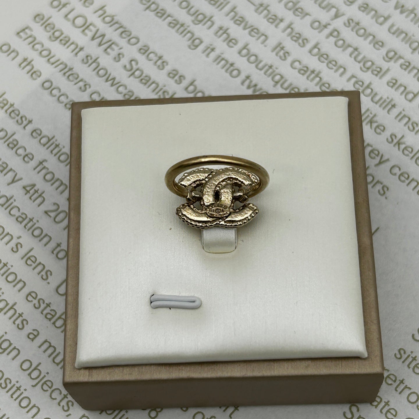 Chanel 12A Light Gold-Tone Coco Mark Pearl-Embellished Ring [Used]