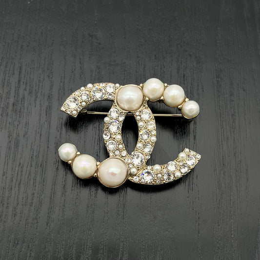 Chanel Gold-Tone Crystal & Pearl CC Brooch [Used]