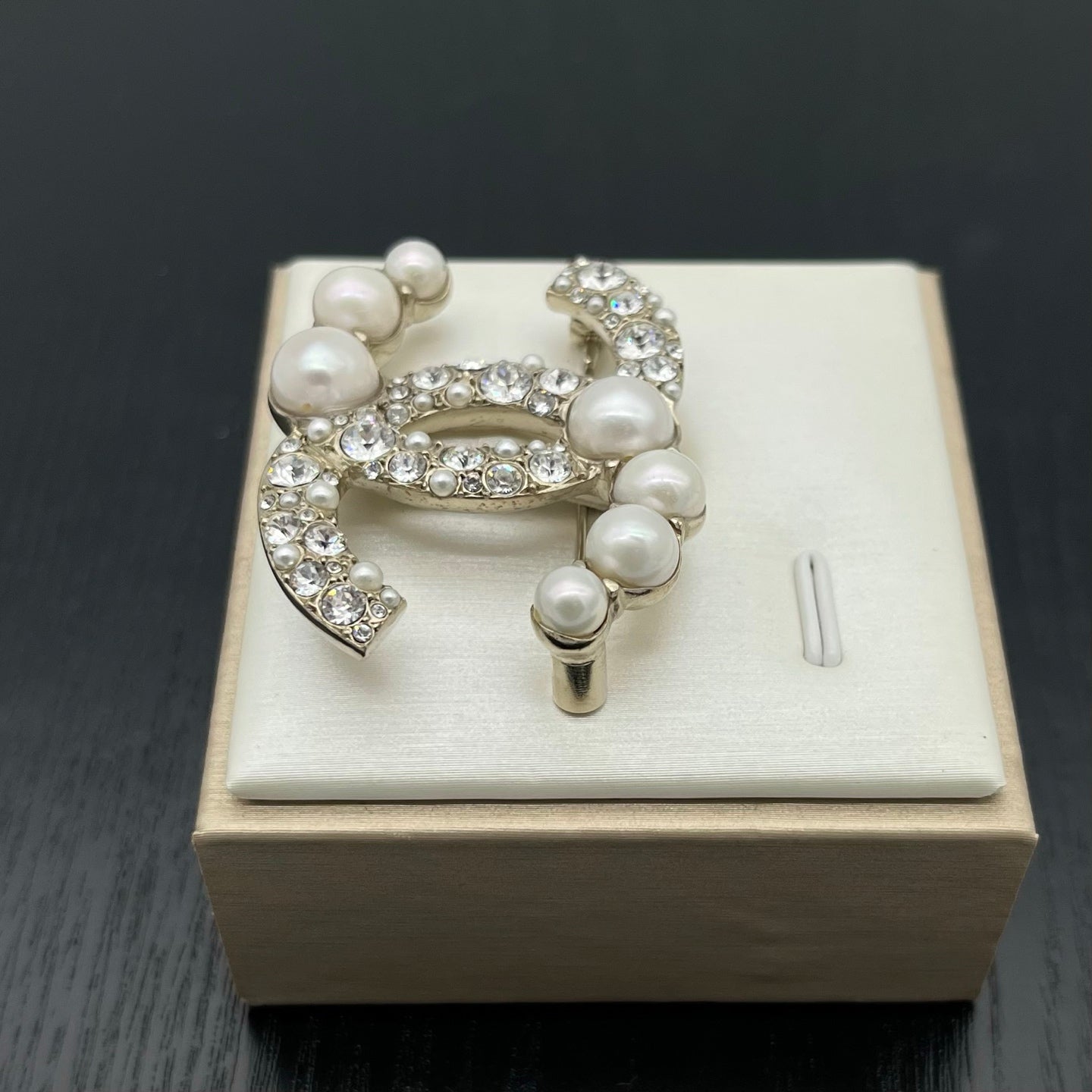 Chanel Gold-Tone Crystal & Pearl CC Brooch [Used]