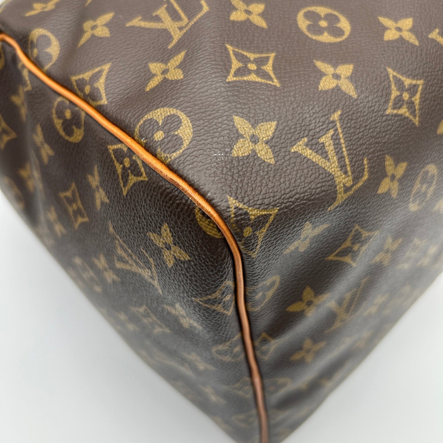 Louis Vuitton Monogram Keepall 55 Travel Bag [Used]